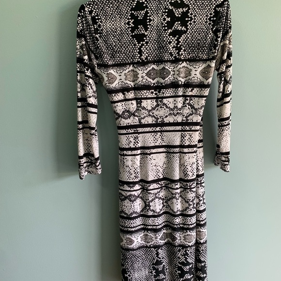 BCBGMaxAzria Adele Snakeskin Wrap Dress Size XS - Picture 2 of 7